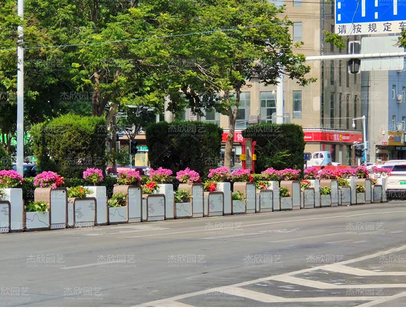 山水轻钩道路隔离花箱安徽案例